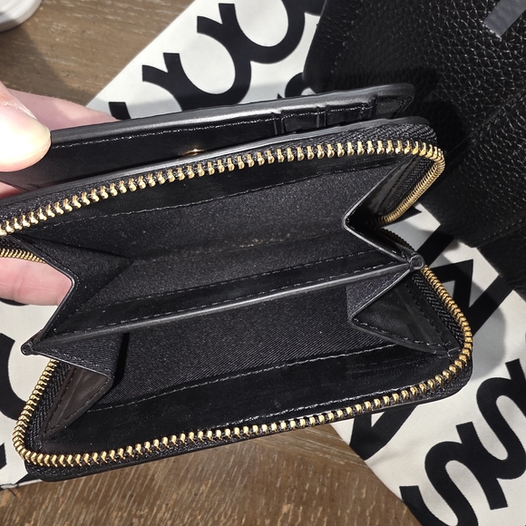 Marc Jacobs Medium Black The Tote Bag and The Wallet Set - Picture 5 of 6